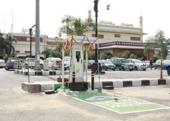 Hyderabad to get 300 EV charging stations￼