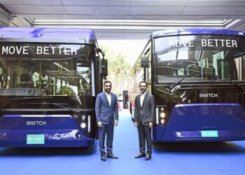 Switch Mobility unveils EiV12 electric bus with 300-km range